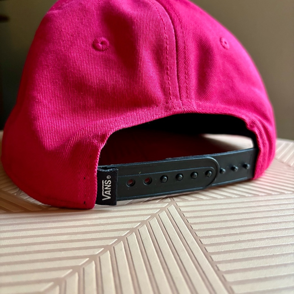 Vans Bragg Jazzy Pink Snapback Hat in Hot Pink NWOT Floral Graphic 🌸🌹🌺🌷🪷🌼 - Picture 9 of 13